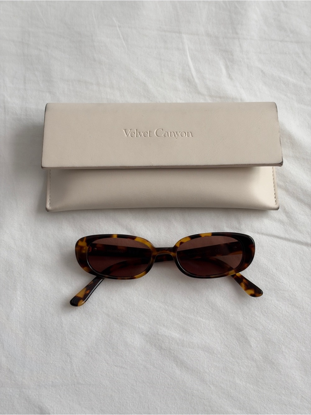 Velvet Canyon Velvetines Sunglasses in Eco Tort